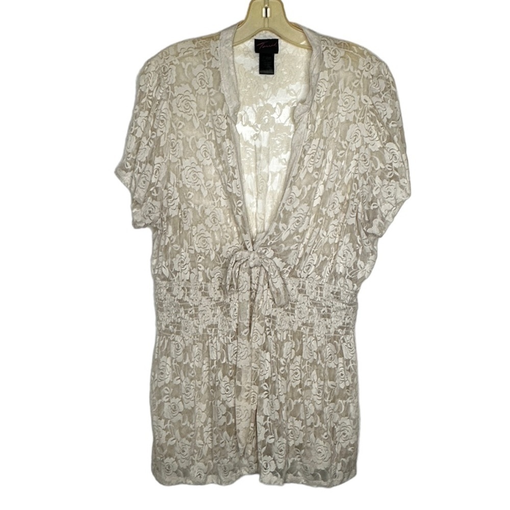 Torrid‎ Sheer Lace Top